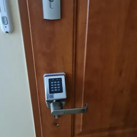 Wyszynskiego Polska 아파트 *